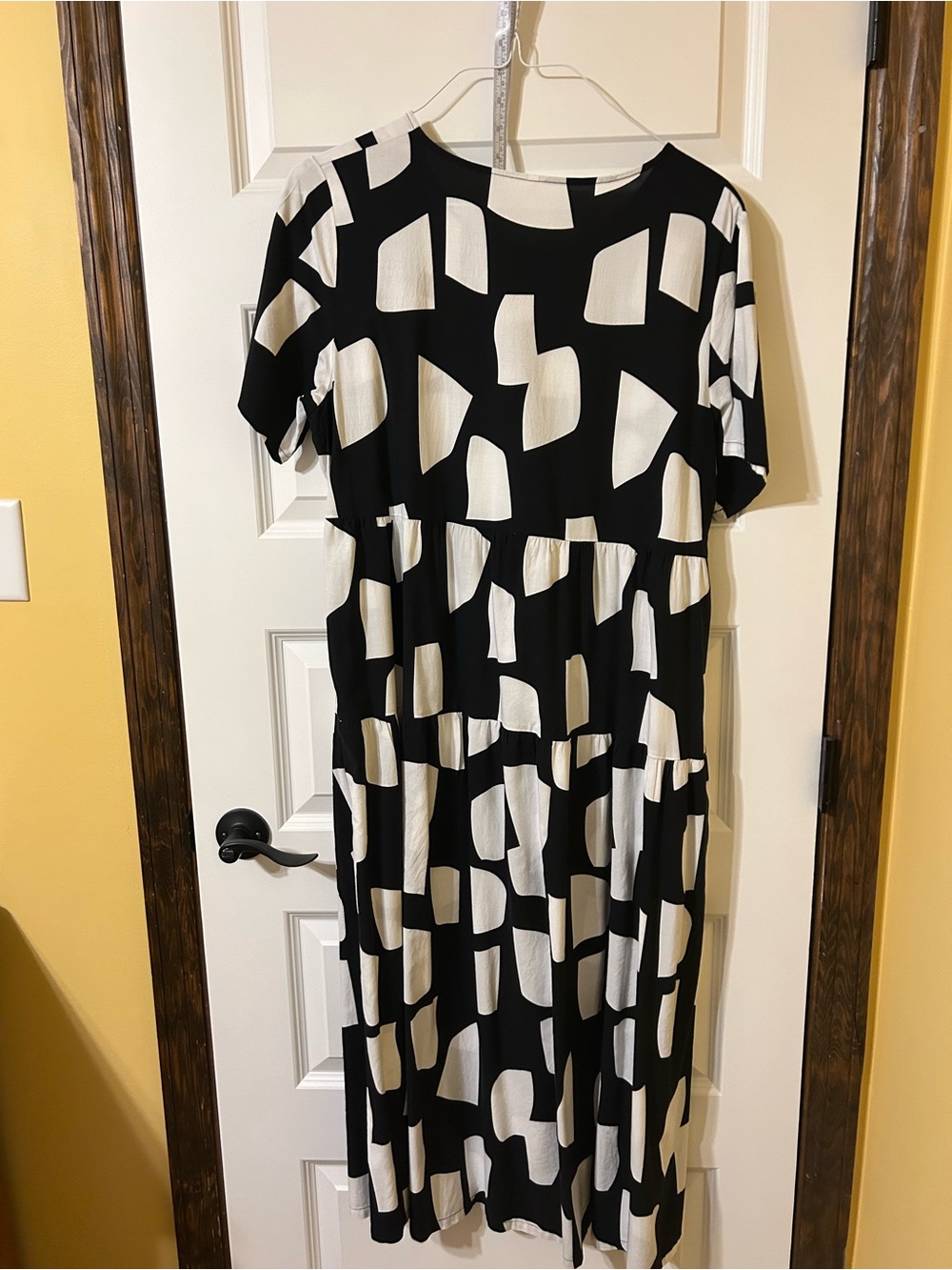 Amazon Black & White Geometric Maxi Dress